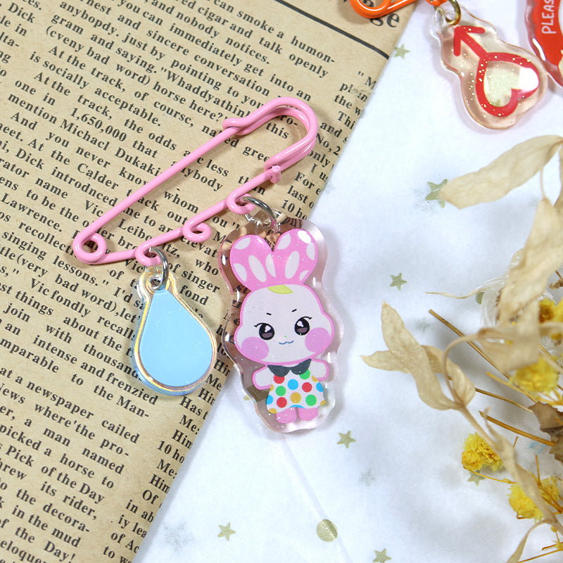 cadena de pines de acrílico personalizada