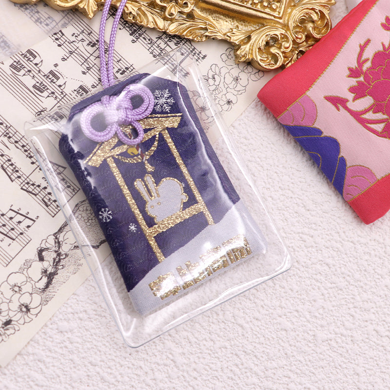 Dijes omamori personalizados