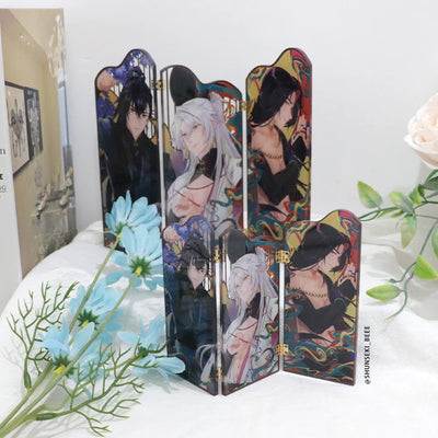 Acrylic folding screen standee